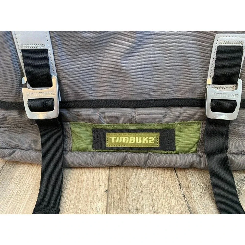 TIMBUK2 Closer Laptop Briefcase Messenger Bag Crossbody Gray